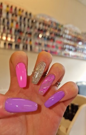 hollywood-nails-big-0