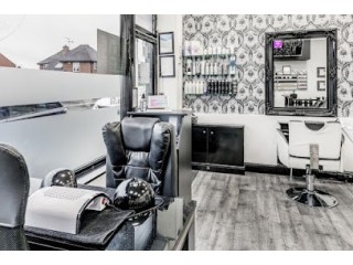 The Little Hair Studio Newark