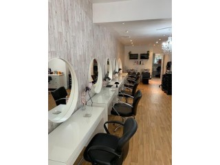 Divas Hair Studio