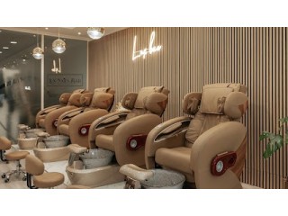 Lux Nails Bar