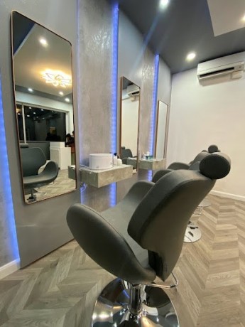 monria-hair-and-beauty-salon-big-0