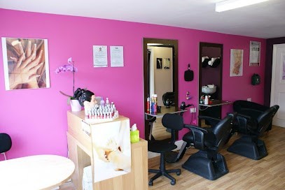 reenas-hair-and-beauty-salon-big-0