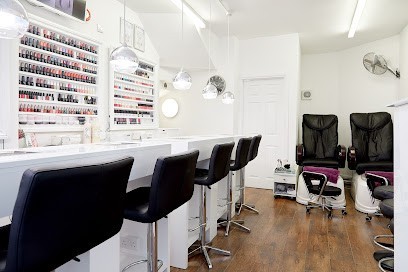 beauty-box-nail-bar-big-0