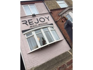 Rejoy Beauty Specialist